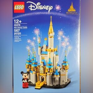LEGO Disney #40478 - Mini Disney Castle
(NWT Limited Edition)